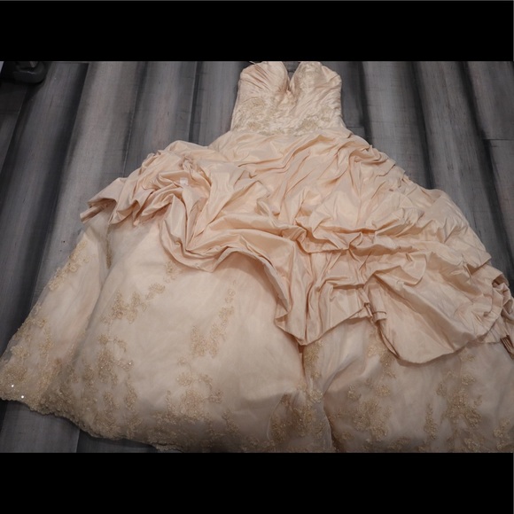 Prom Dress 6 - Picture 2 of 3